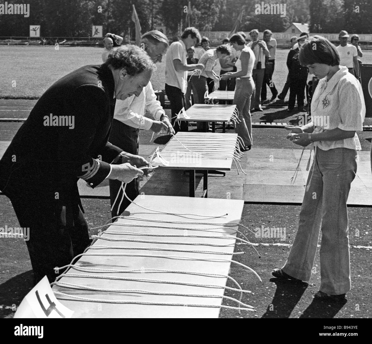 The rope knot making competition at the Latvian Fishermen s Holiday ...