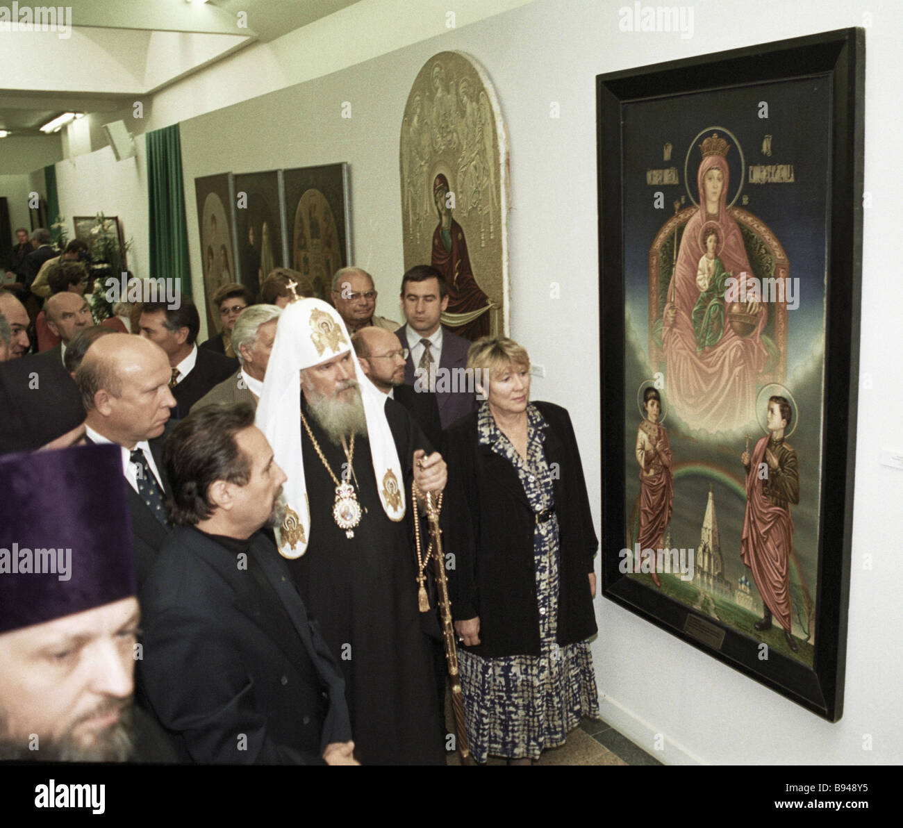 Patriarch Alexy II of Moscow and All Russia looking at icons at an ...