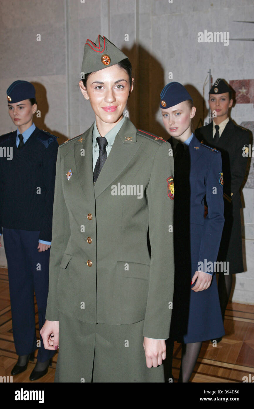 A new Russian military uniform show at the General Staff of the Defense Ministry landed forces women s standard dress Stock Photo