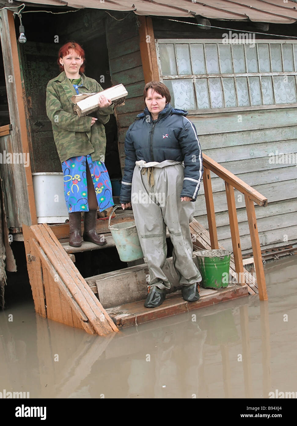 The second wave of floods coming to the Altai region continues the underflooding of residential houses in Biysk Stock Photo