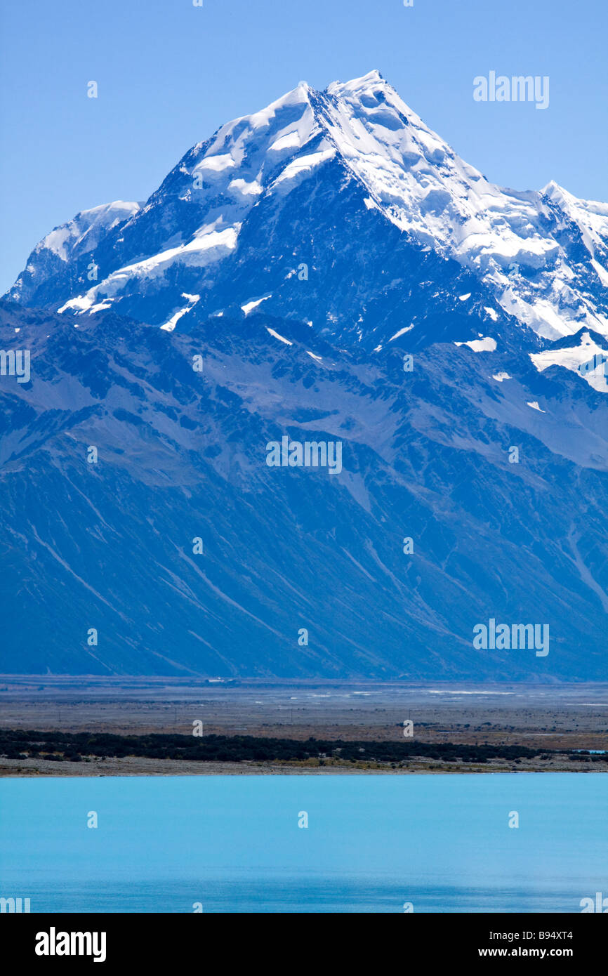 Mount Cook and Lake Pukaki South Island New Zealand Stock Photo