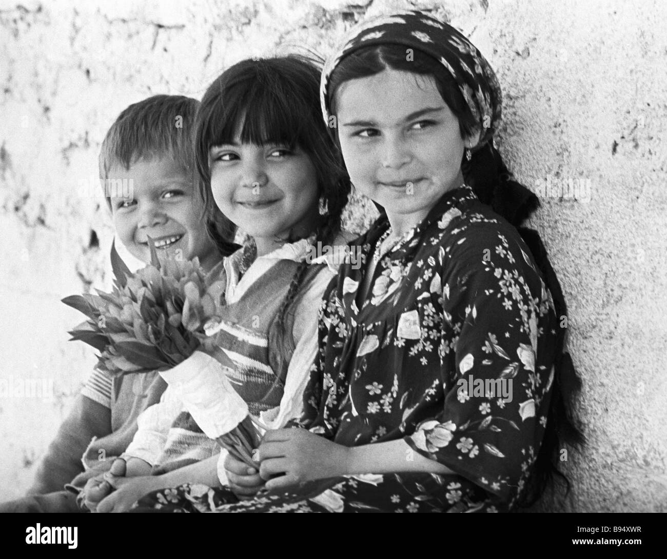 Tajik children Stock Photo - Alamy