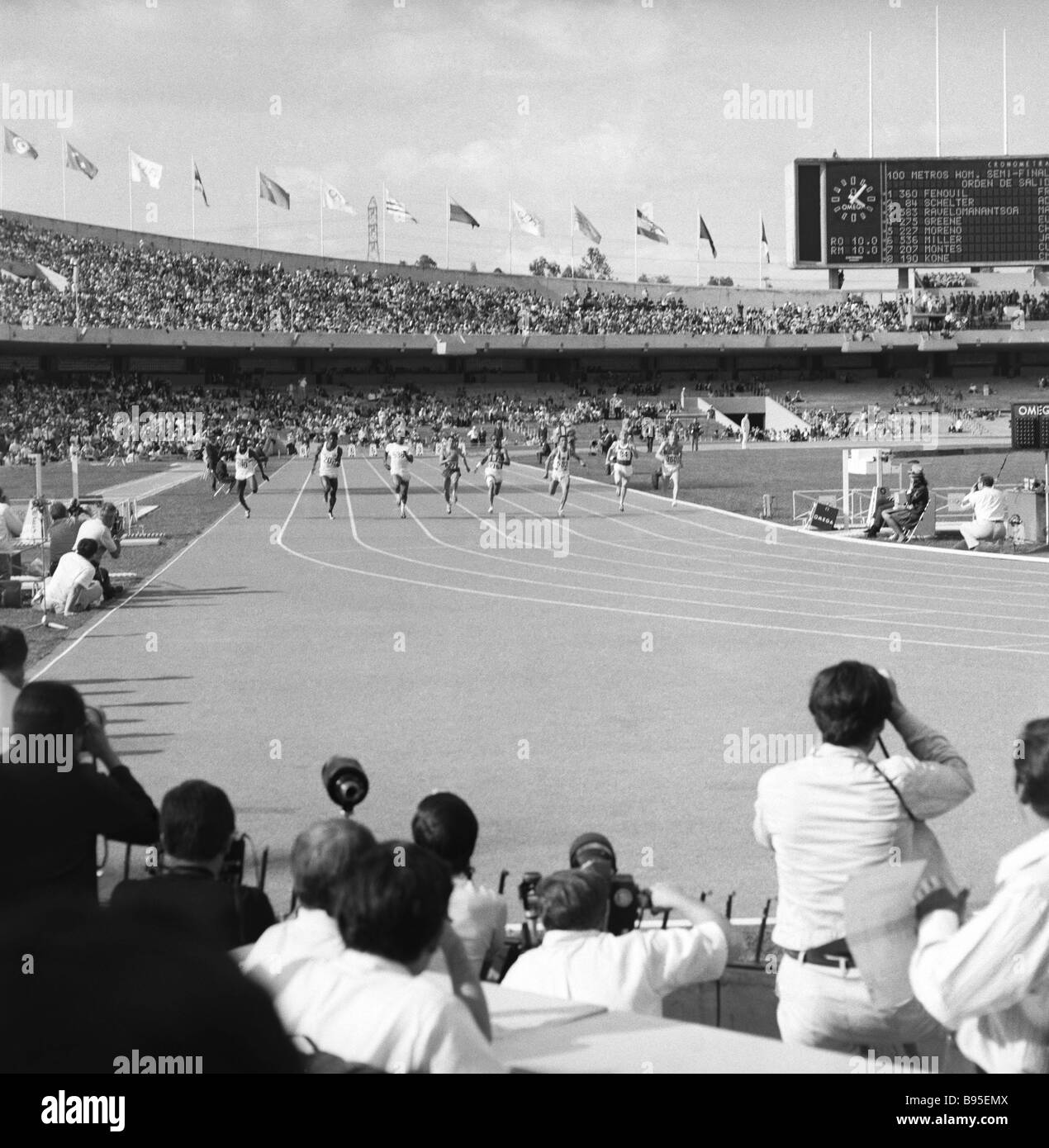 шрифт олимпиады мехико 1968. олимпиада в мехико 1968. олимпийские игры в мехико 1968. олимпийские игры 1968 года мексика. олимпийские игры 1968 логотип.