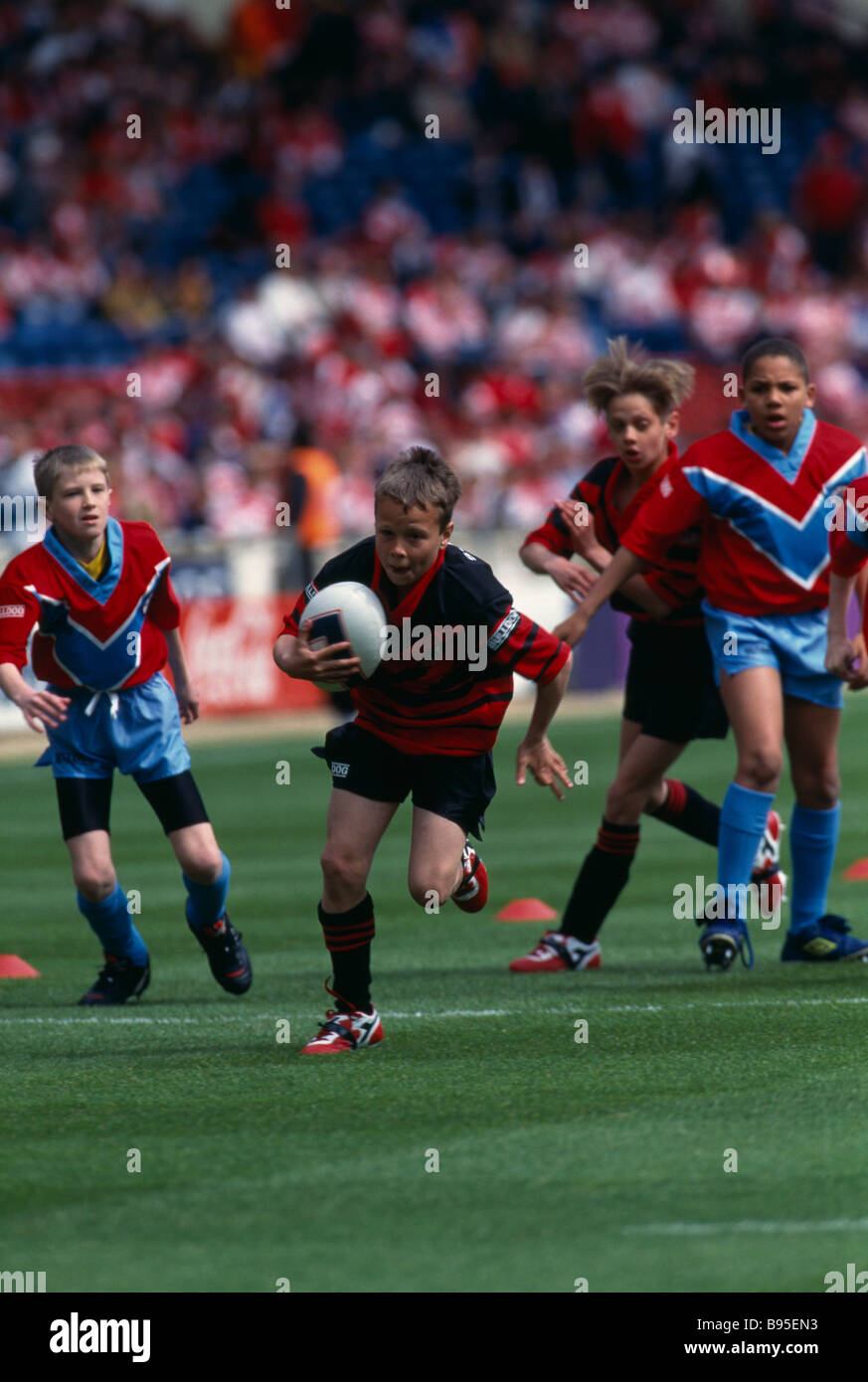 SPORT Ball Games Rugby Boys playing junior rugby Stock Photo Alamy