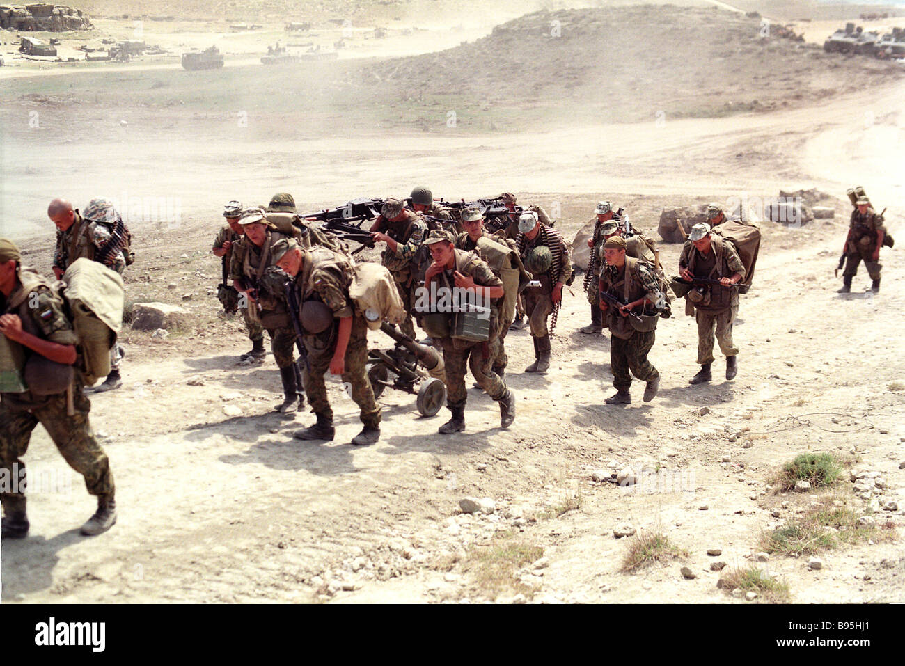 27 августа 1999. Вторжение боевиков в Дагестан 1999. Вторжение чеченских боевиков в Дагестан 1999. Ботлих август 1999.