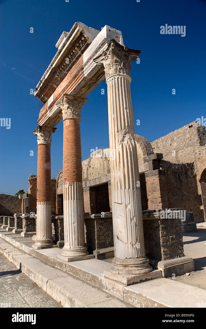 Italy, Campania, Napoli, Pompeii. Portico in front of the Macellum in the north eastern corner of the Forum. Stock Photo