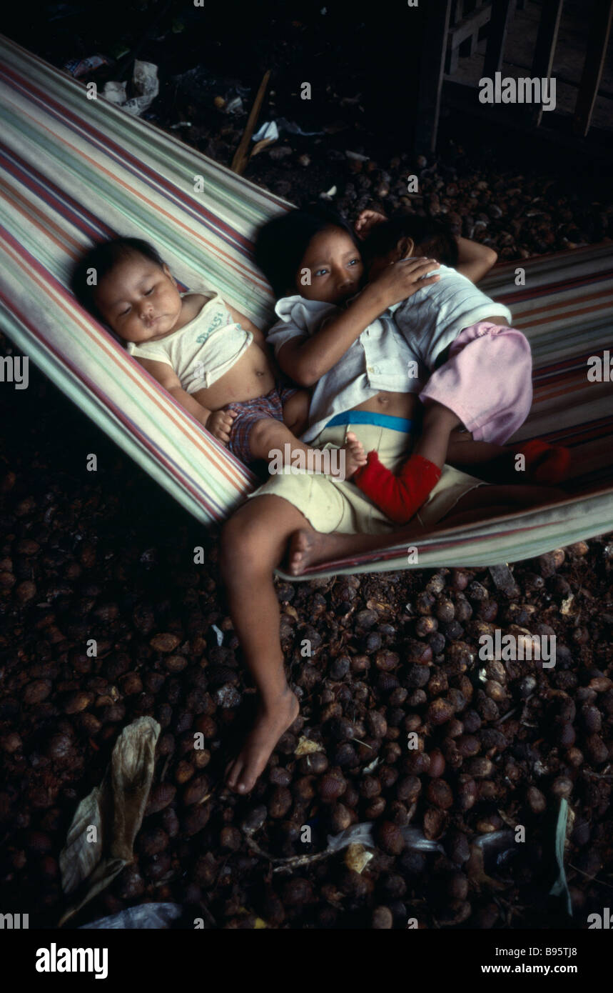 Hammock sleeping south america hi-res stock photography and images photo