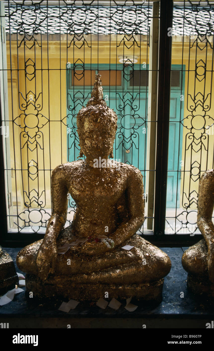 THAILAND Bangkok Wat Traimit Temple of The Golden Buddha Small statue ...