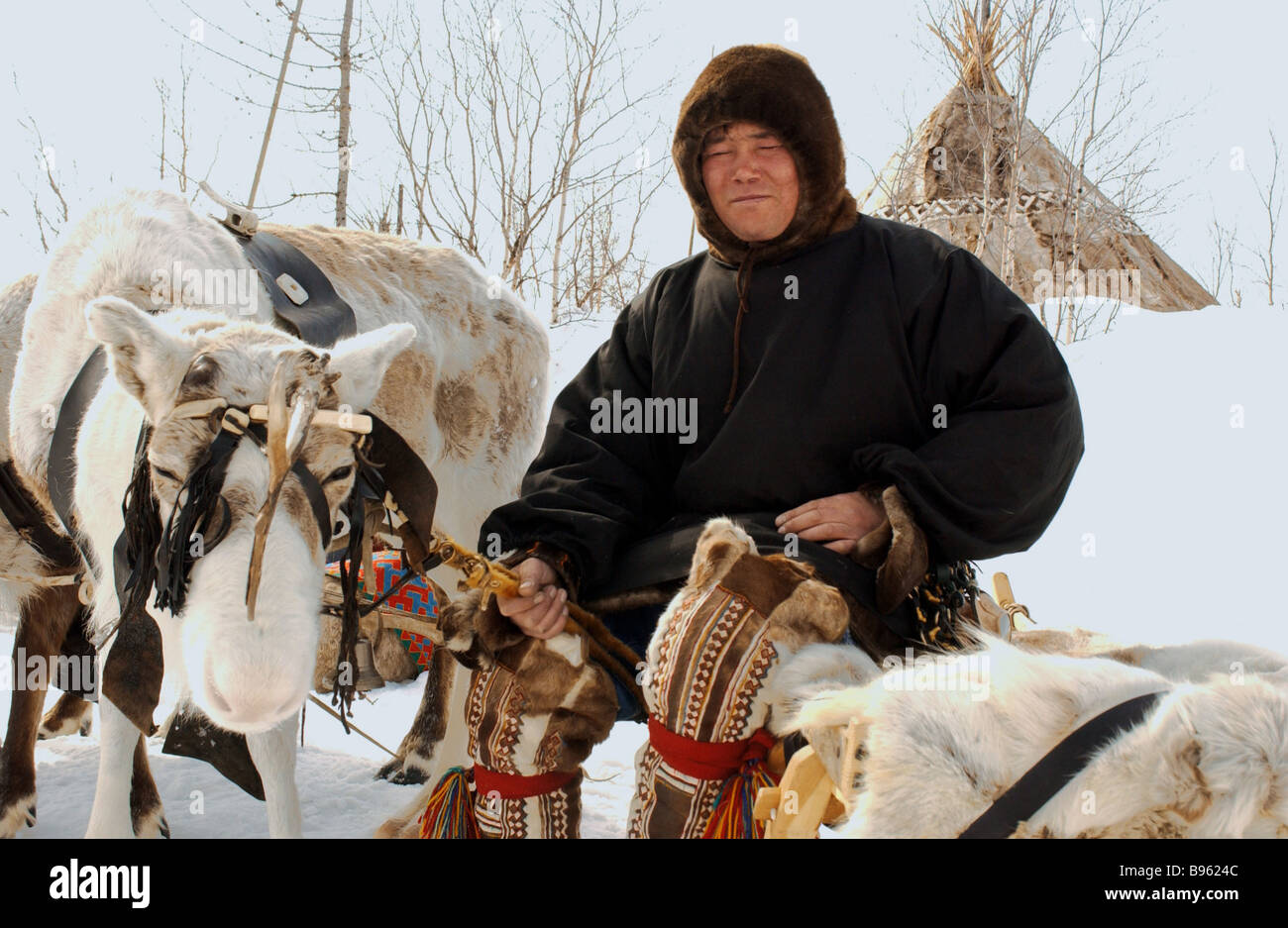 саамы скандинавии. саамы кольского полуострова. праздники саамов кольского полуострова. одежда саамов кольского полуострова. один из малочисленных народов скандинавии.