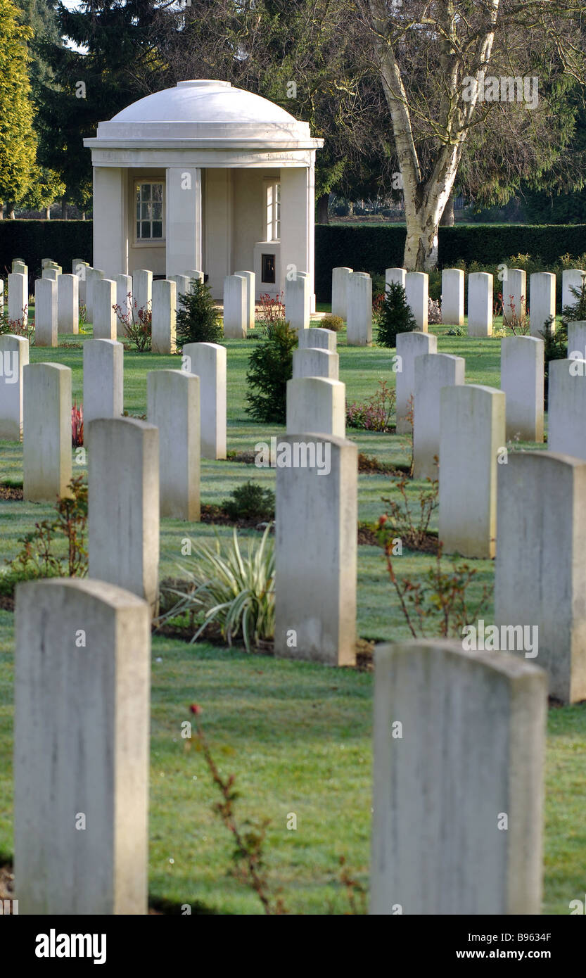War graves, Botley Cemetery, Oxford, Oxfordshire, England, UK Stock Photo