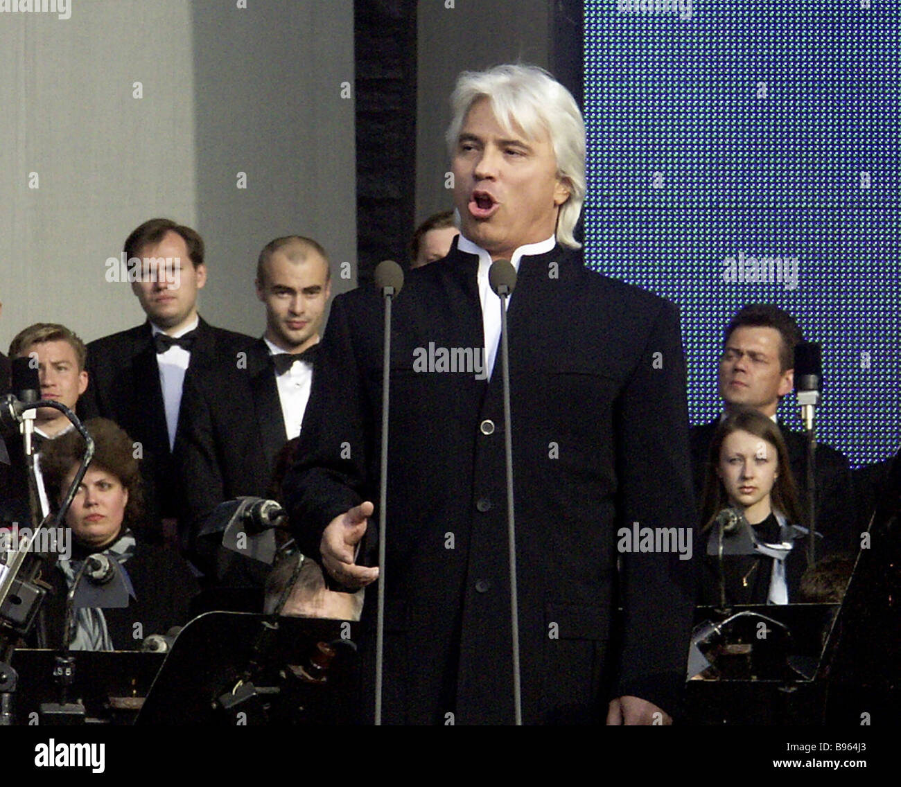 Lev Leshchenko will go to the opera 05.08.2011 30 Lev Leshchenko will go to the opera 05.08.2011 37