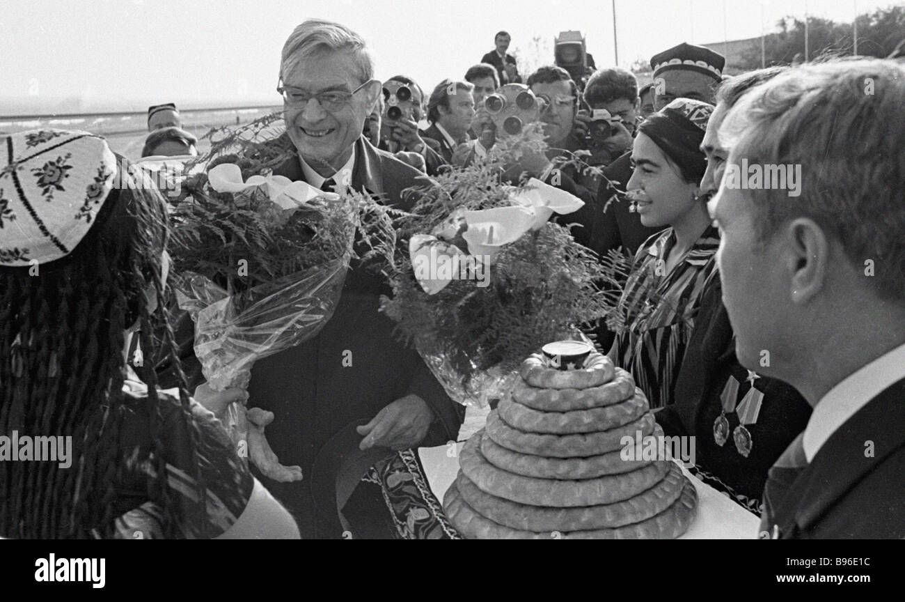 CPSU Central Committee Secretary Mikhail Suslov left accepts bread and ...