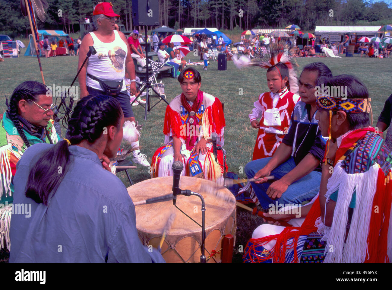 Native American Drummers Stock Photos & Native American Drummers Stock
