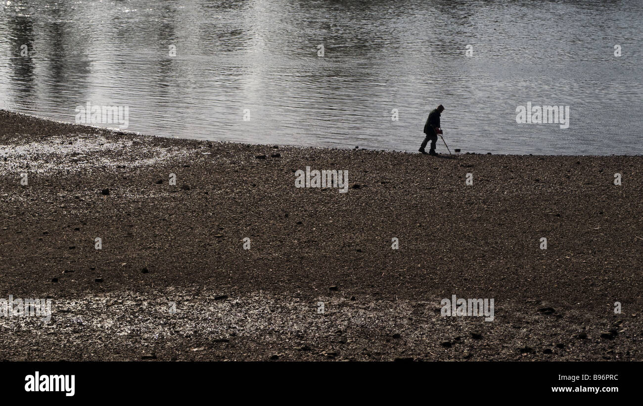 metal detector hires stock photography and images Alamy