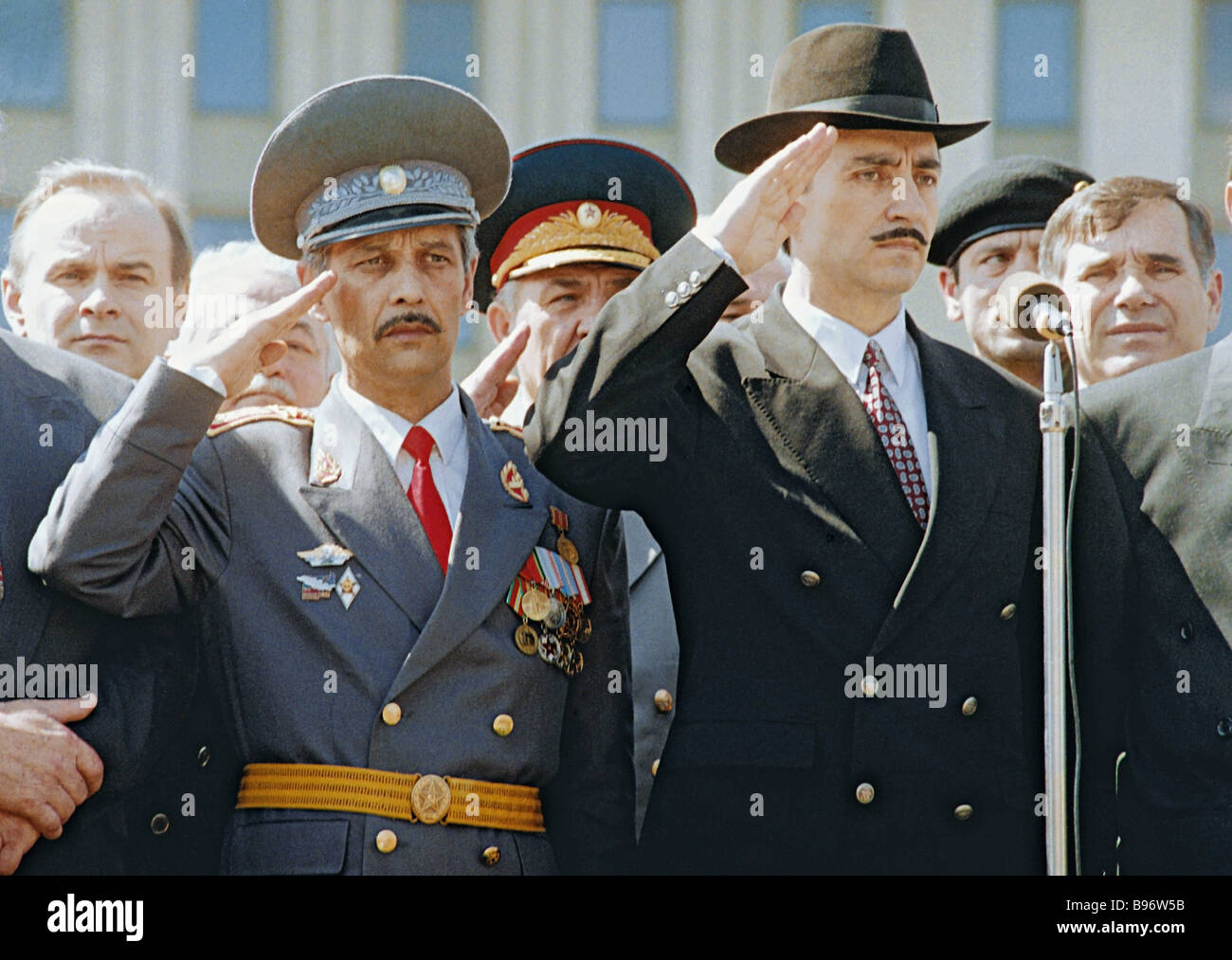 president-dzhokhar-dudayev-right-reviewing-a-troop-parade-in-grozny-B96W5B.jpg