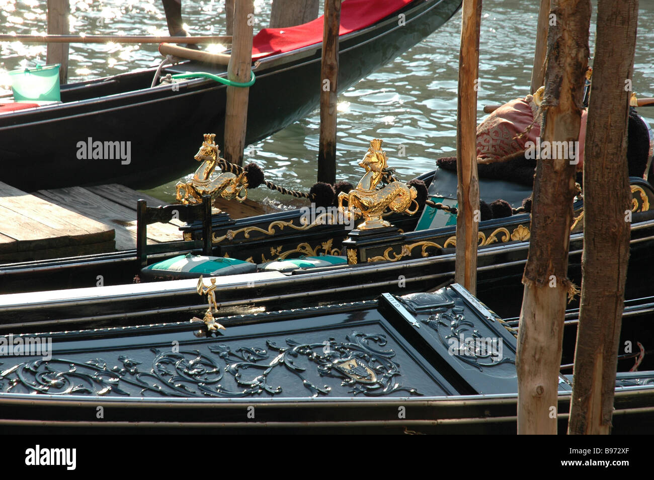 Italy venice gondola sea horse hi-res stock photography and images - Alamy