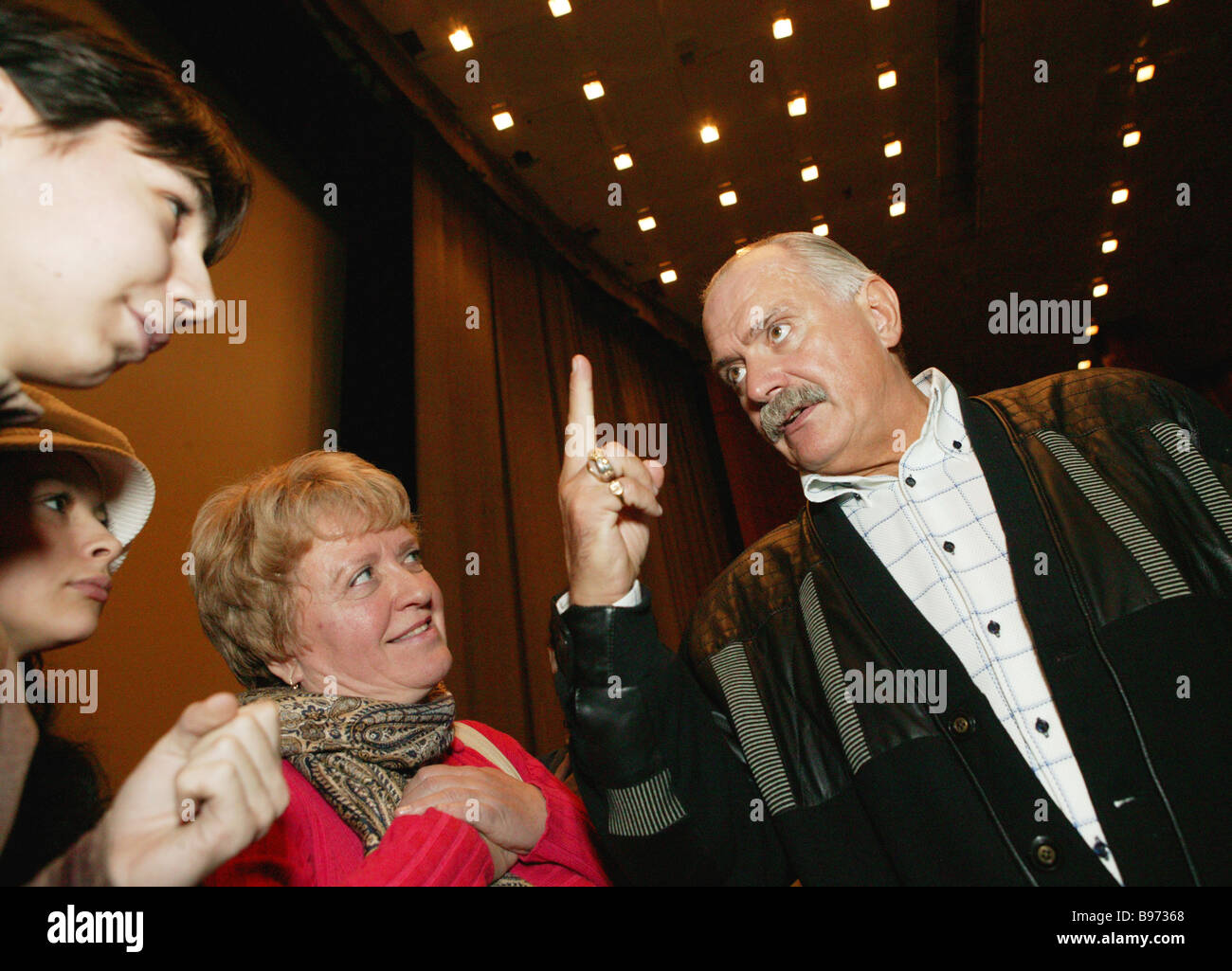 Film director Nikita Mikhalkov gives a master class to young film Stock  Photo - Alamy