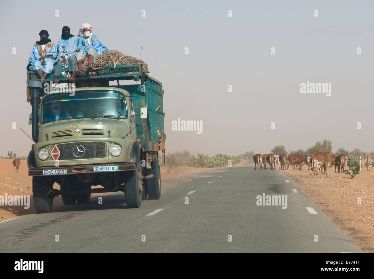 West Africa Mauritania Route de l espoir Road from Nouakchott to Nema 1200 kms Stock Photo