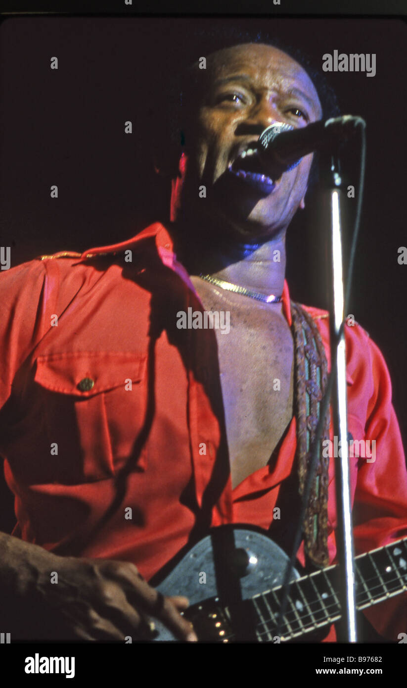 BOBBY WOMACK - US singer in 1985 Stock Photo - Alamy