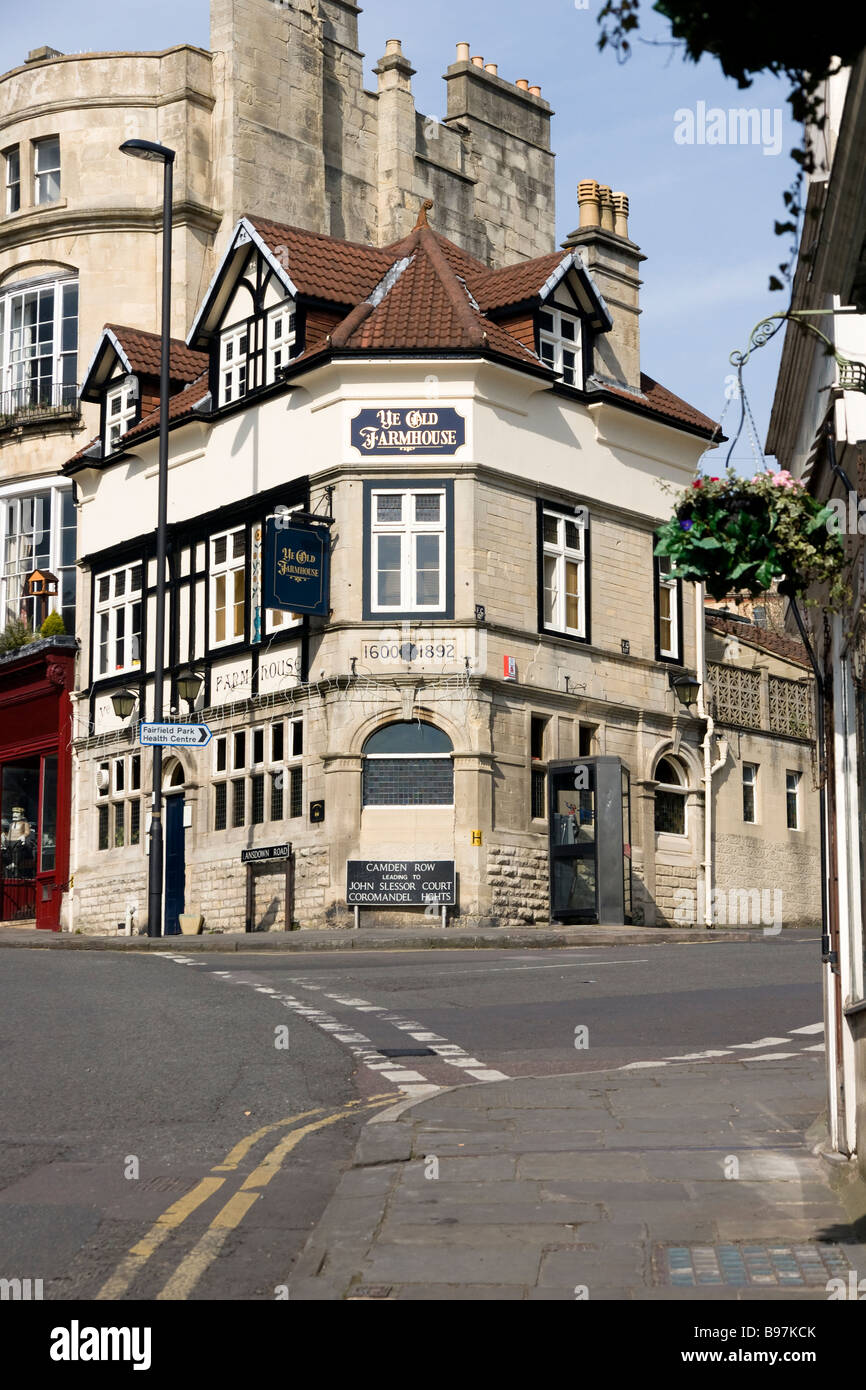 ye old farmhouse pub bath Stock Photo Alamy