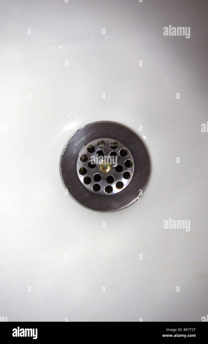 https://c8.alamy.com/comp/B97T2T/a-drain-in-sink-a-drain-in-bath-tub-B97T2T.jpg