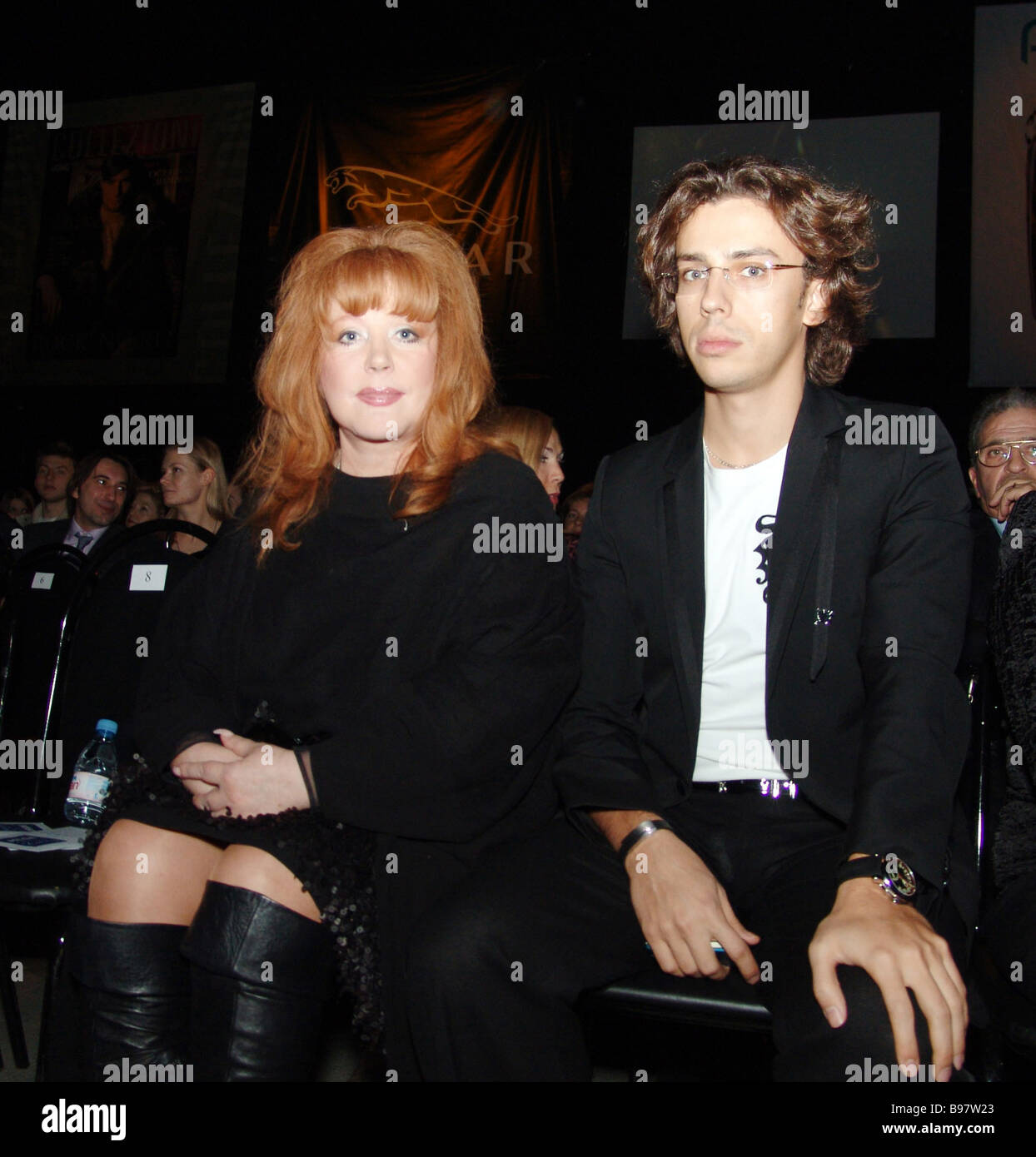 Galkin showed how Pugacheva does homework with Lisa and Harry 09.01.2018 54 Galkin showed how Pugacheva does homework with Lisa and Harry 09.01.2018 91