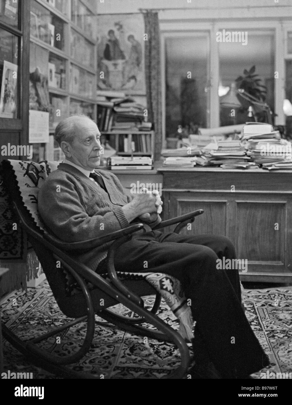 Literary critic Dmitry Likhachev Member of the Soviet Academy of