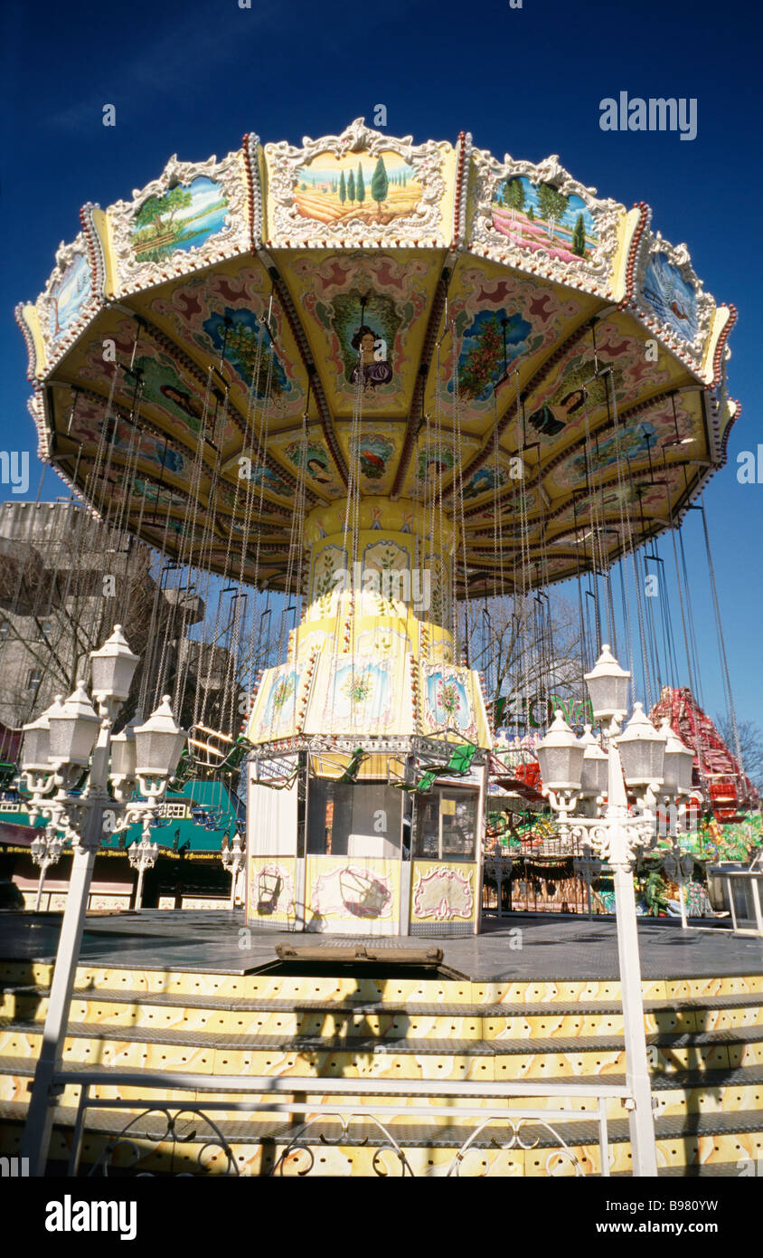 Empty Amusement Ride Seats Hi-res Stock Photography And Images - Alamy