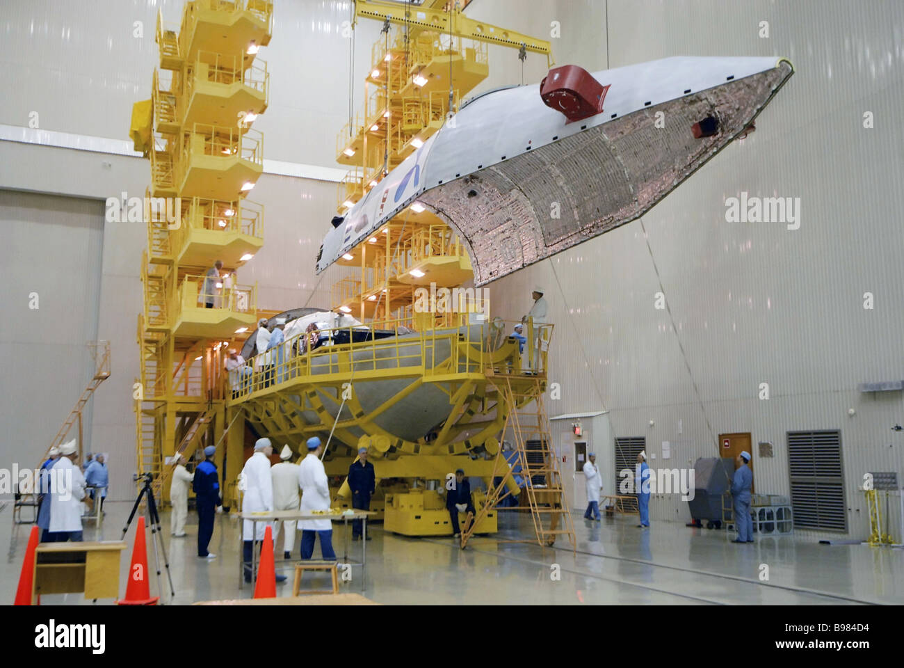 Starlab космическая станция. Rocket lab lc-1. Модуль полезной нагрузки спутника. Космические технологии. Ариан-5 ракета-носитель.