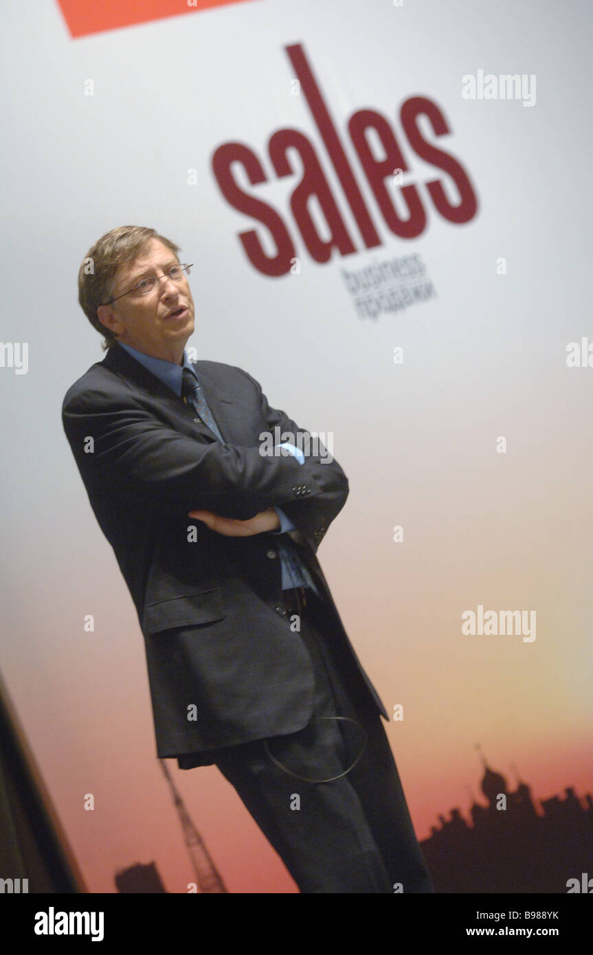 Bill Gates Microsoft Chairman meets with company employees at Moscow s