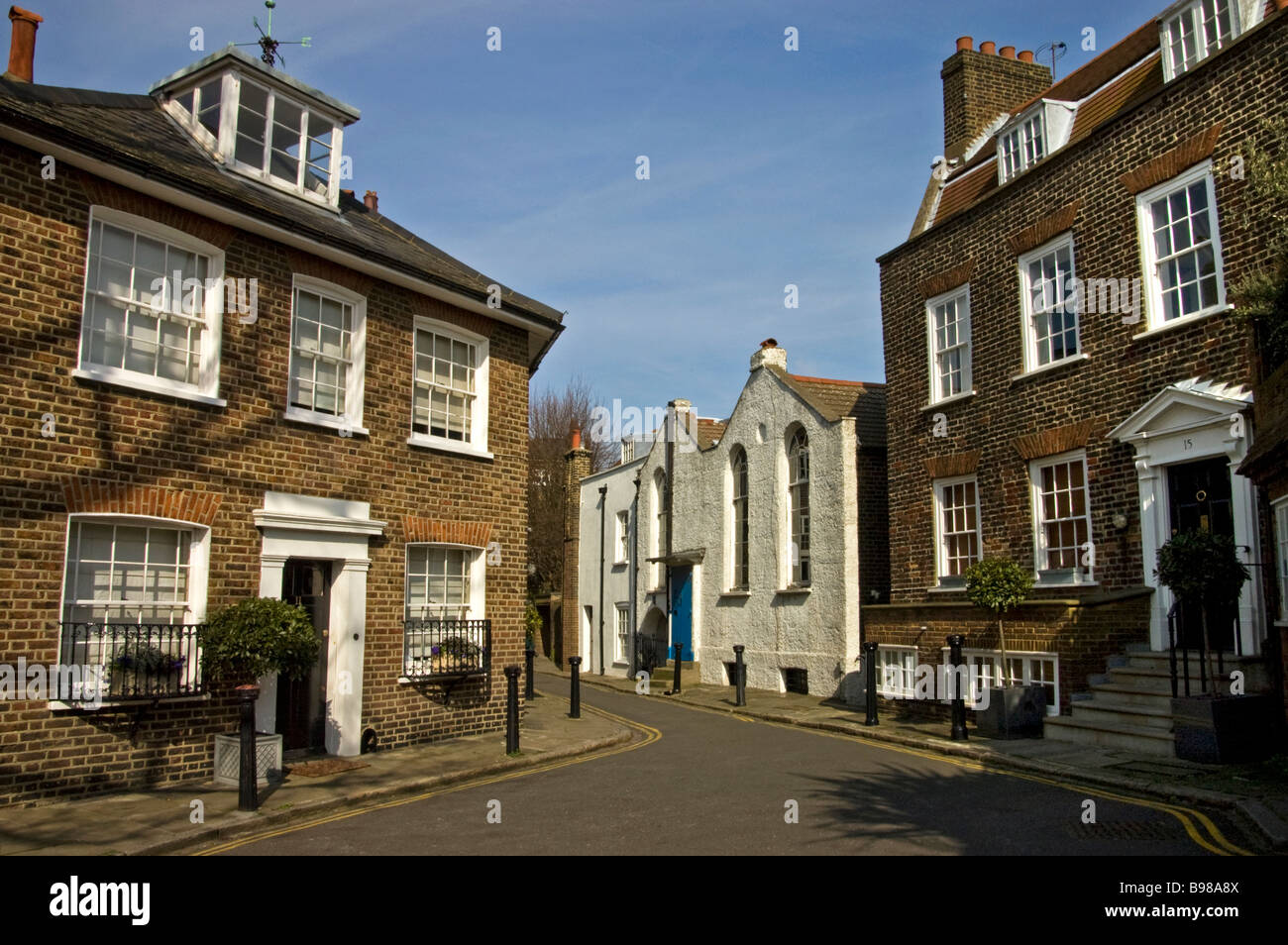 London,Hampstead Village Street, 'Holly Mount' Stock Photo Alamy
