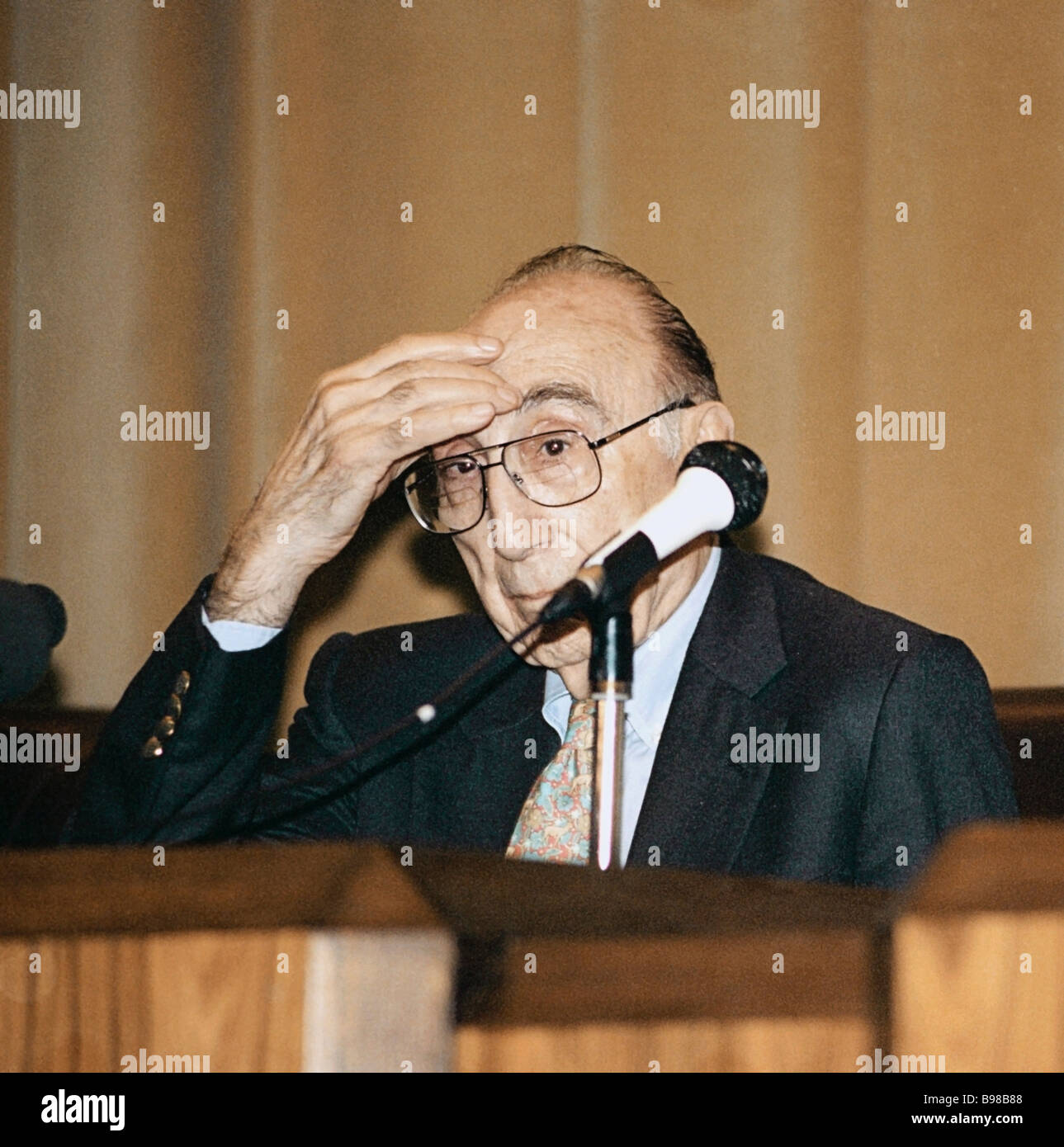 FILE **In this May 22, 2004 file photo, American heart surgeon Dr. Michael  DeBakey lectures at the Texas Heart Institute in Houston. DeBakey, the  world-famous cardiovascular surgeon who pioneered such now-common