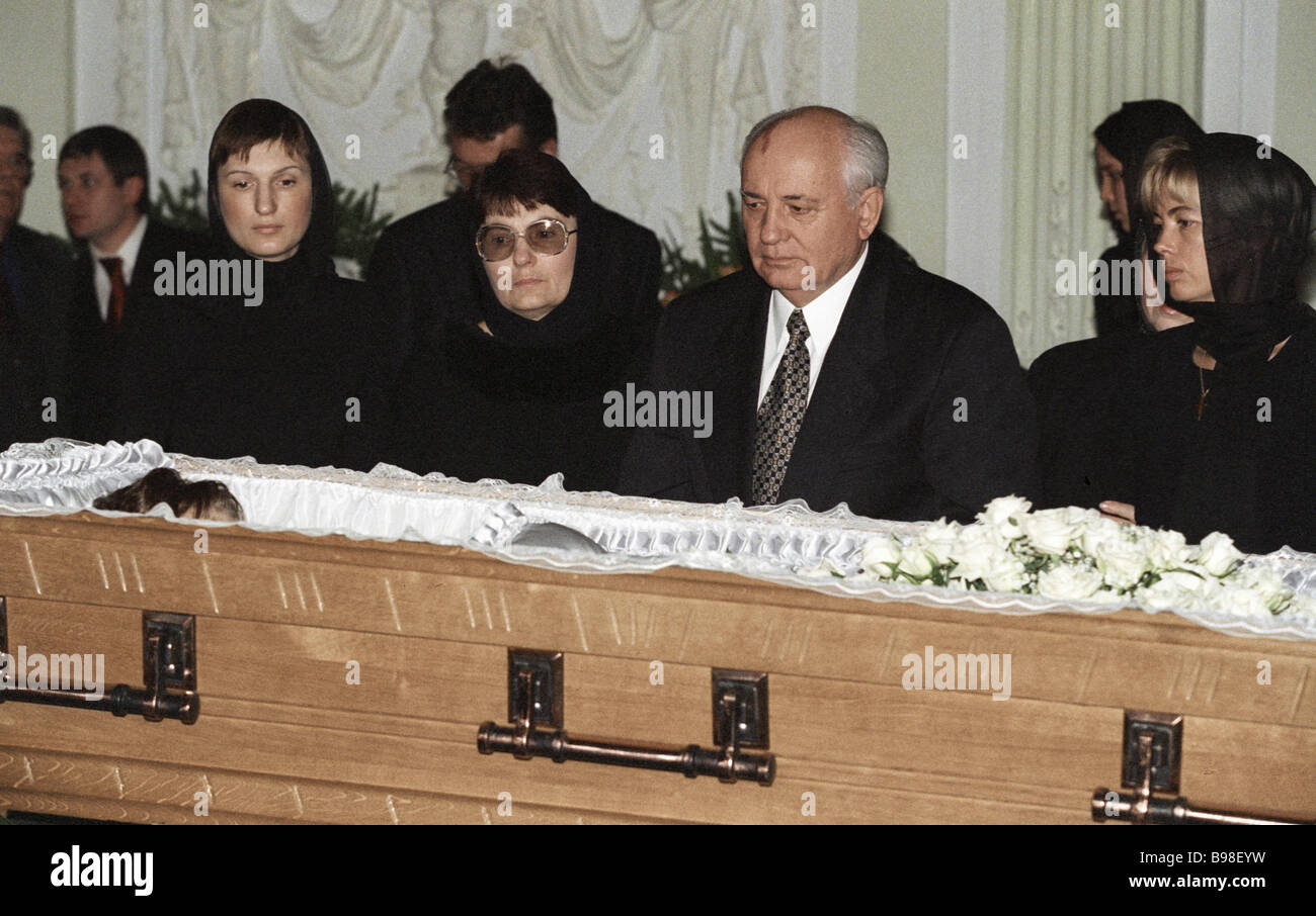 Mikhail Gorbachev second right with his daughter first right and family ...