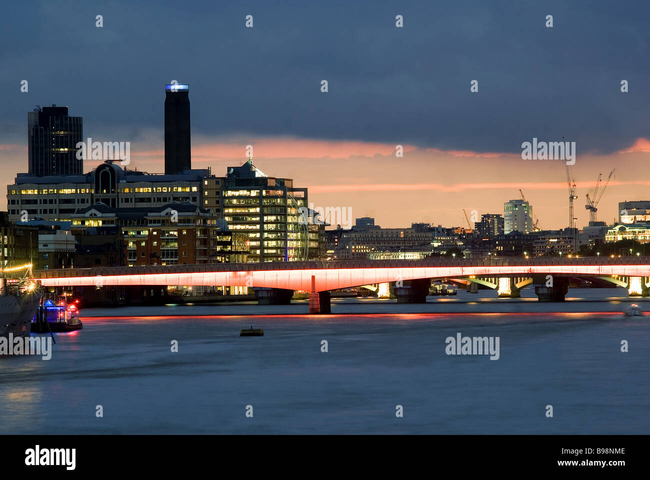 London Bridge at London Pool Stock Photo Alamy