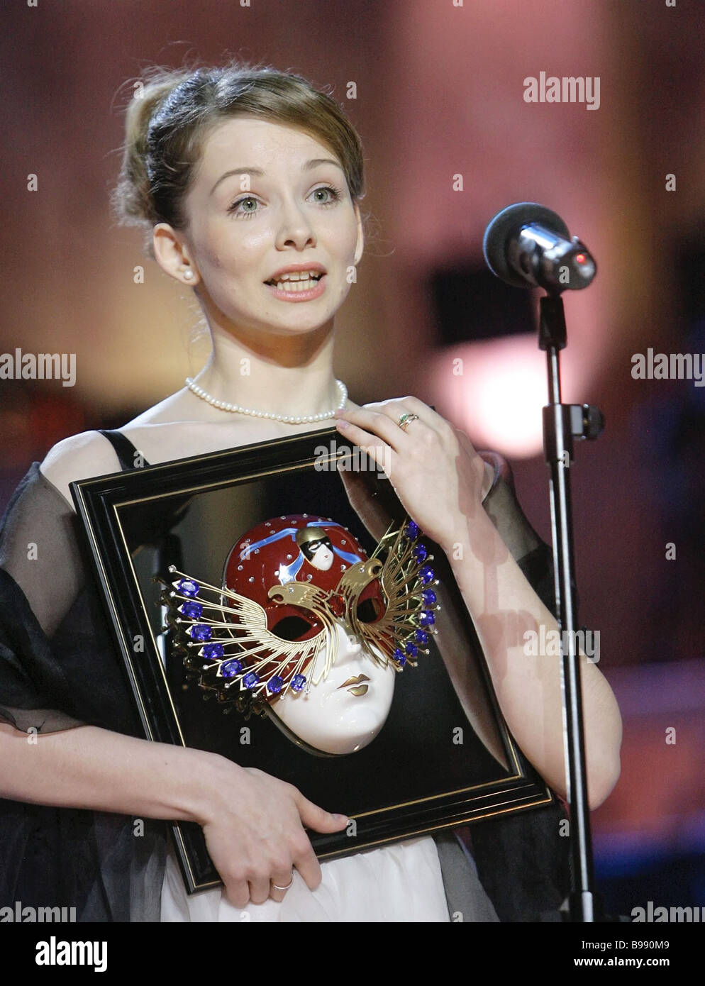 Dancer with the Mariinsky Theater Yevgeniya Obraztsova won the Golden