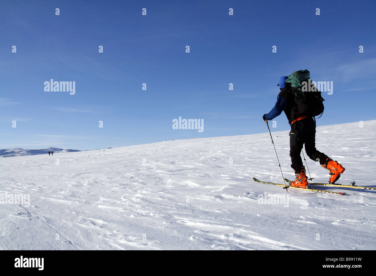 One man ski mountaineering in the Kungsleden, Swedish Lapland Stock Photo