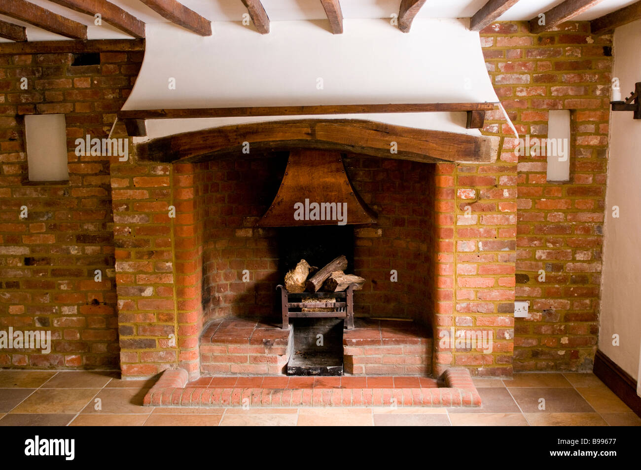 Ingelnook Fireplace In An Old Cottage Stock Photo 22944747 Alamy