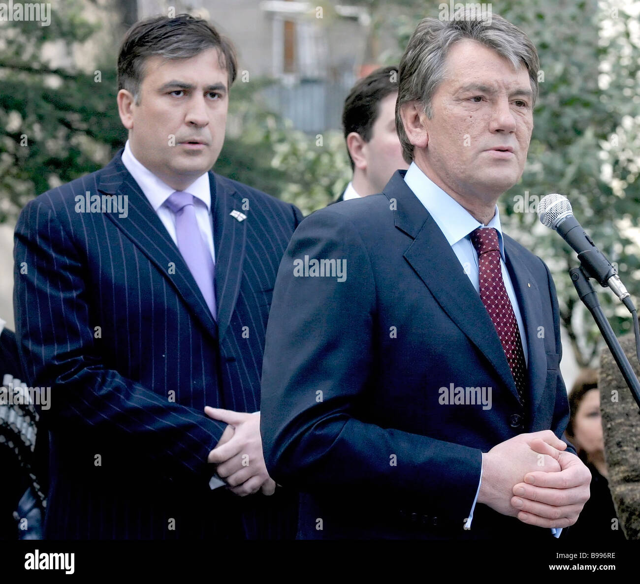 From right to left Presidents Viktor Yushchenko of Ukraine and Mikhail ...