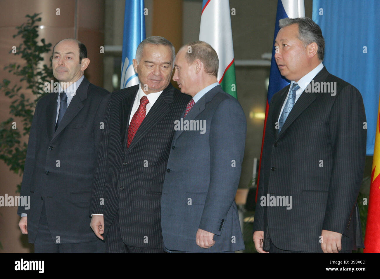 Cis Executive Secretary Vladimir Rushailo Uzbek President Islam Karimov