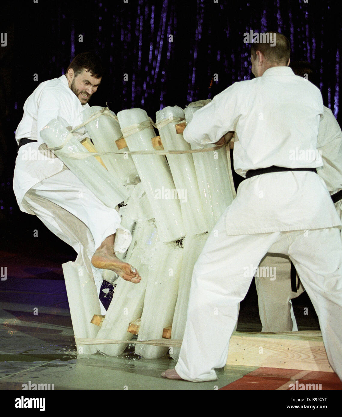 Exhibition performance at martial arts festival Stock Photo Alamy