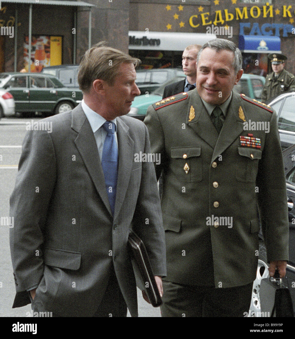 Defense Minister Sergei Ivanov left and Chief of the General Staff of ...