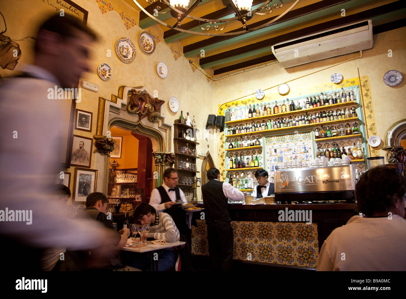 Cafe els quatre gats hires stock photography and images Alamy