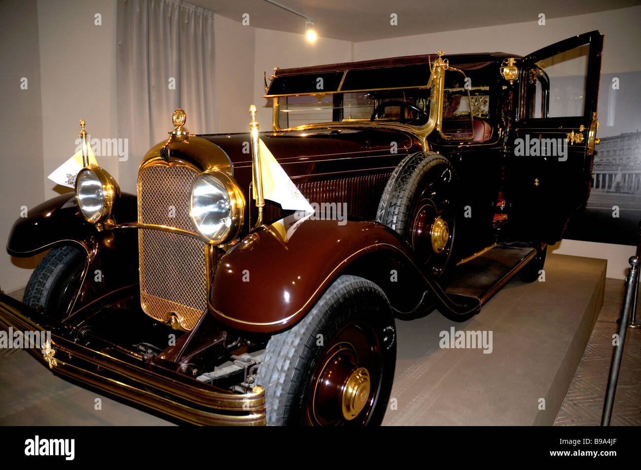 https://www.alamy.com/licenses-and-pricing/?v=1