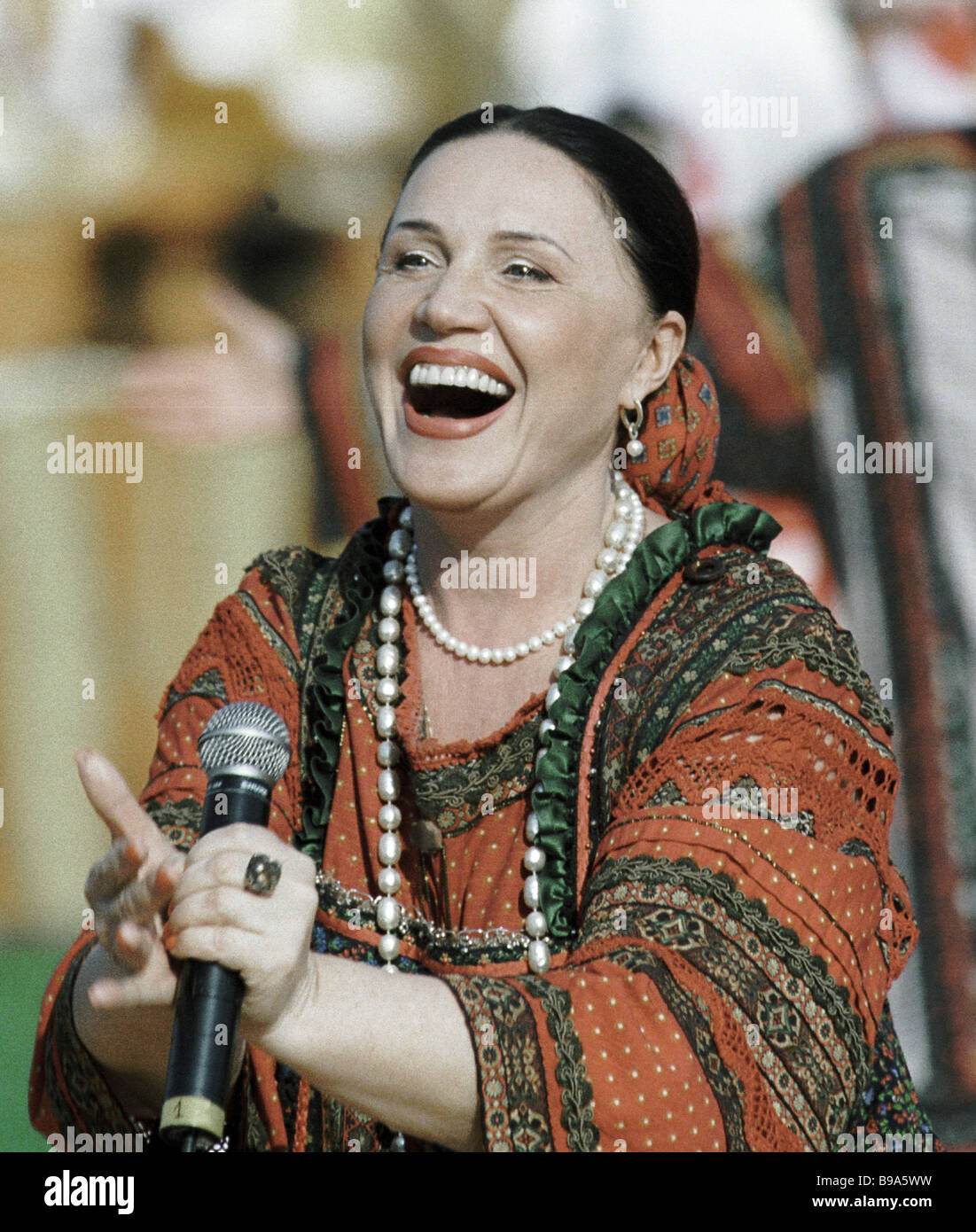 Nadezhda Babkina took a young lover to Paris 01/12/2014 15 Nadezhda Babkina took a young lover to Paris 01/12/2014 39