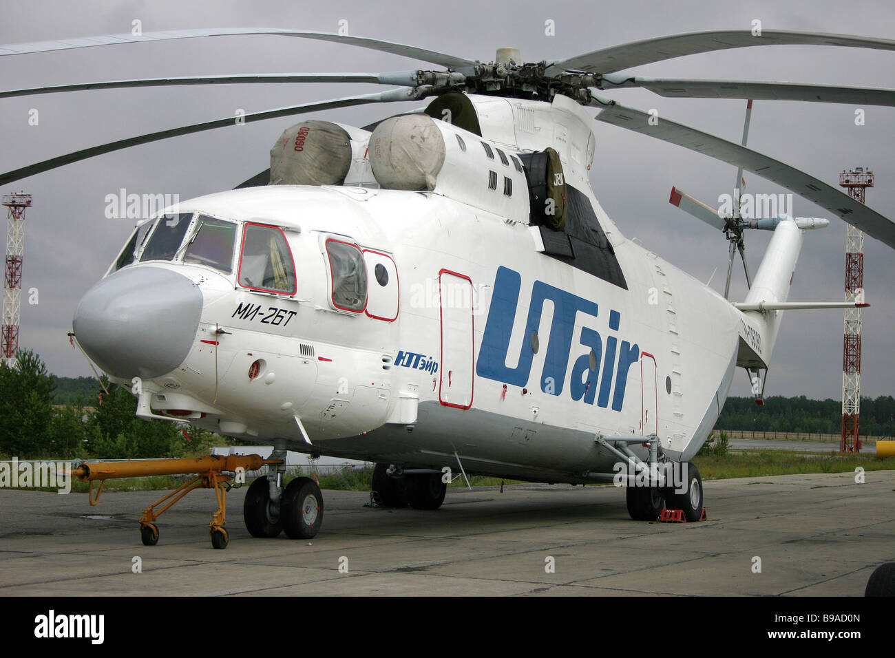 Mil Mi 26 Halo helicopter Stock Photo - Alamy