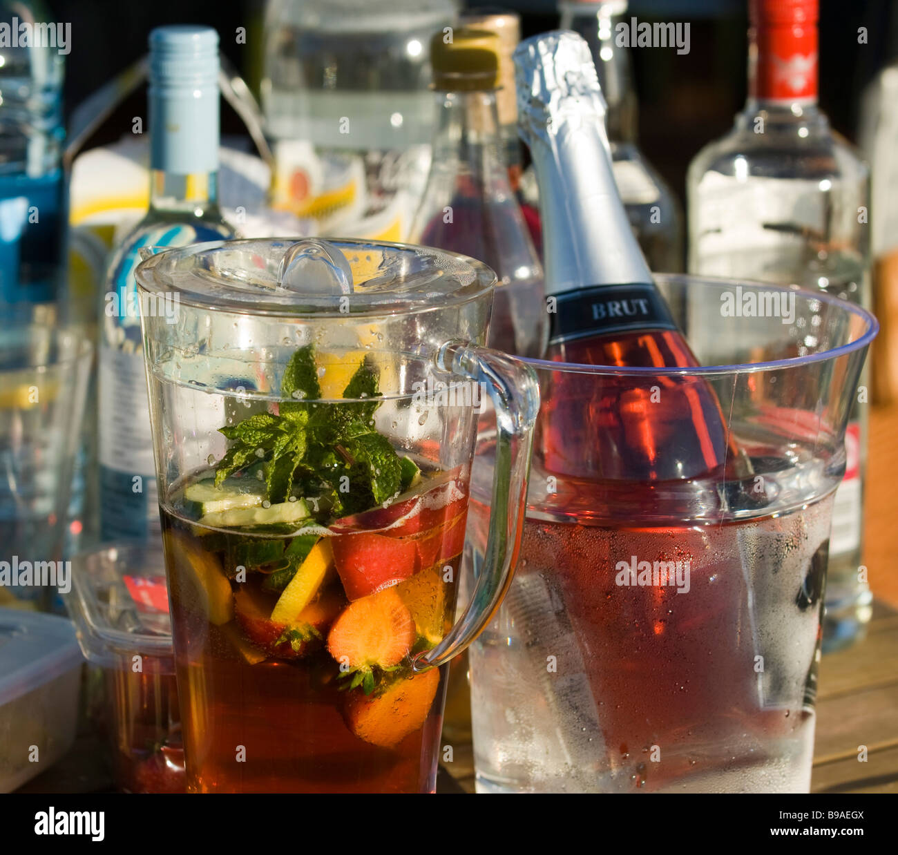 cocktail pitchers & champagne Stock Photo Alamy