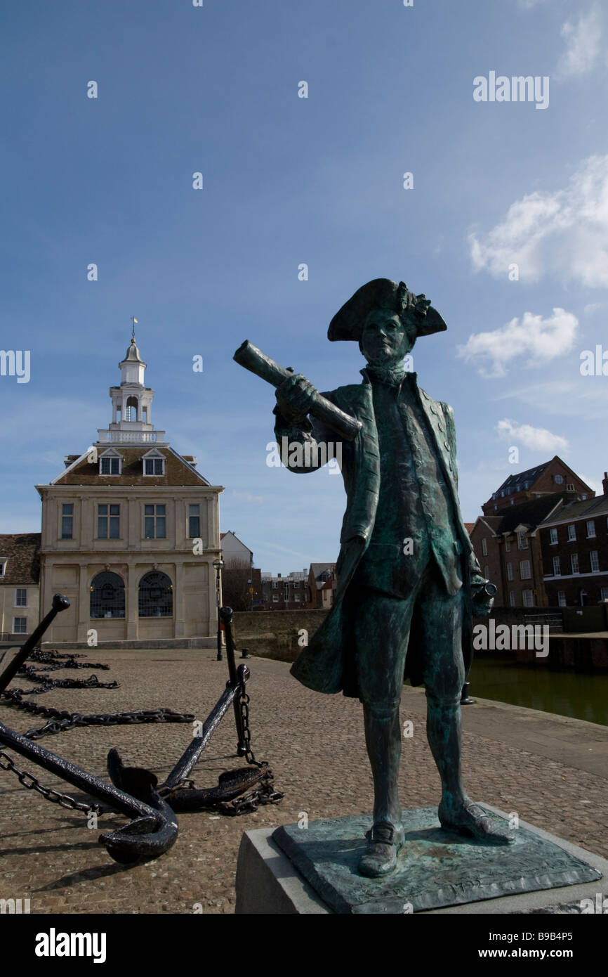 Statue of Captain George Vancouver by The Custom House Kings Lynn ...