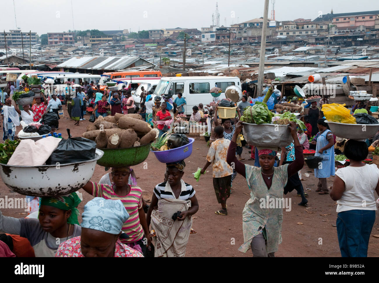 Western Africa Central Ghana Kumasi Kejita market is the largest market in west Africa Stock Photo