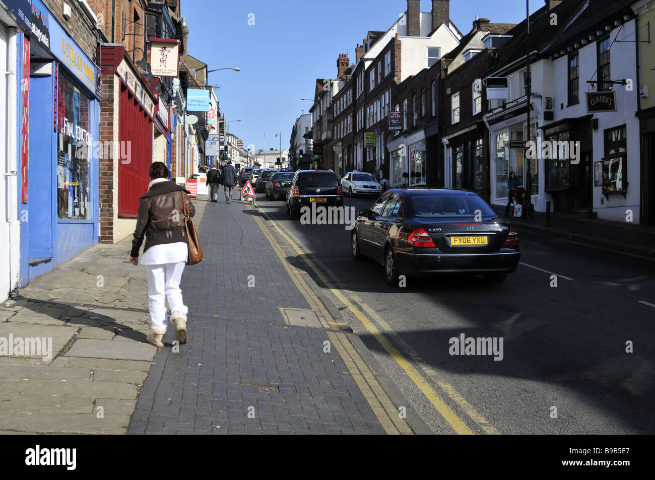 The hilly Holywell Hill St Albans UK Stock Photo