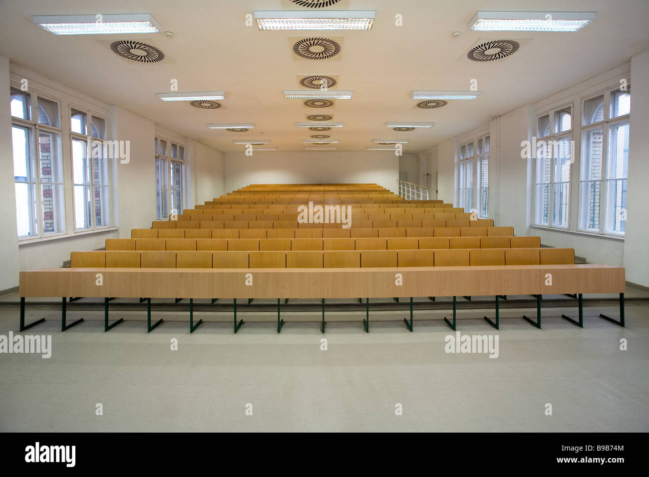 High school education hi-res stock photography and images - Alamy